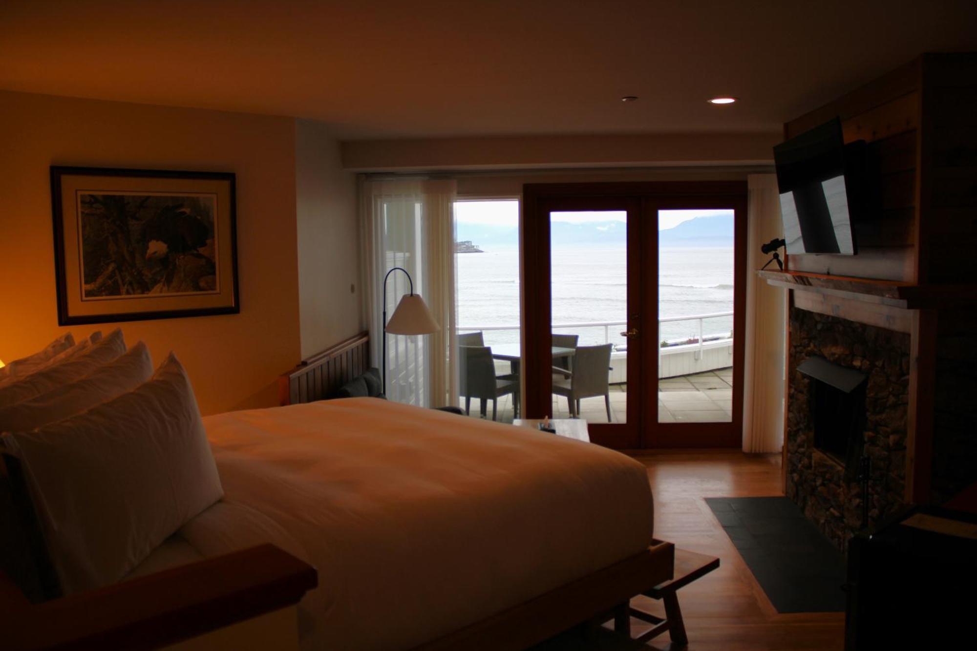 Sooke Harbour House Hotel Exterior photo