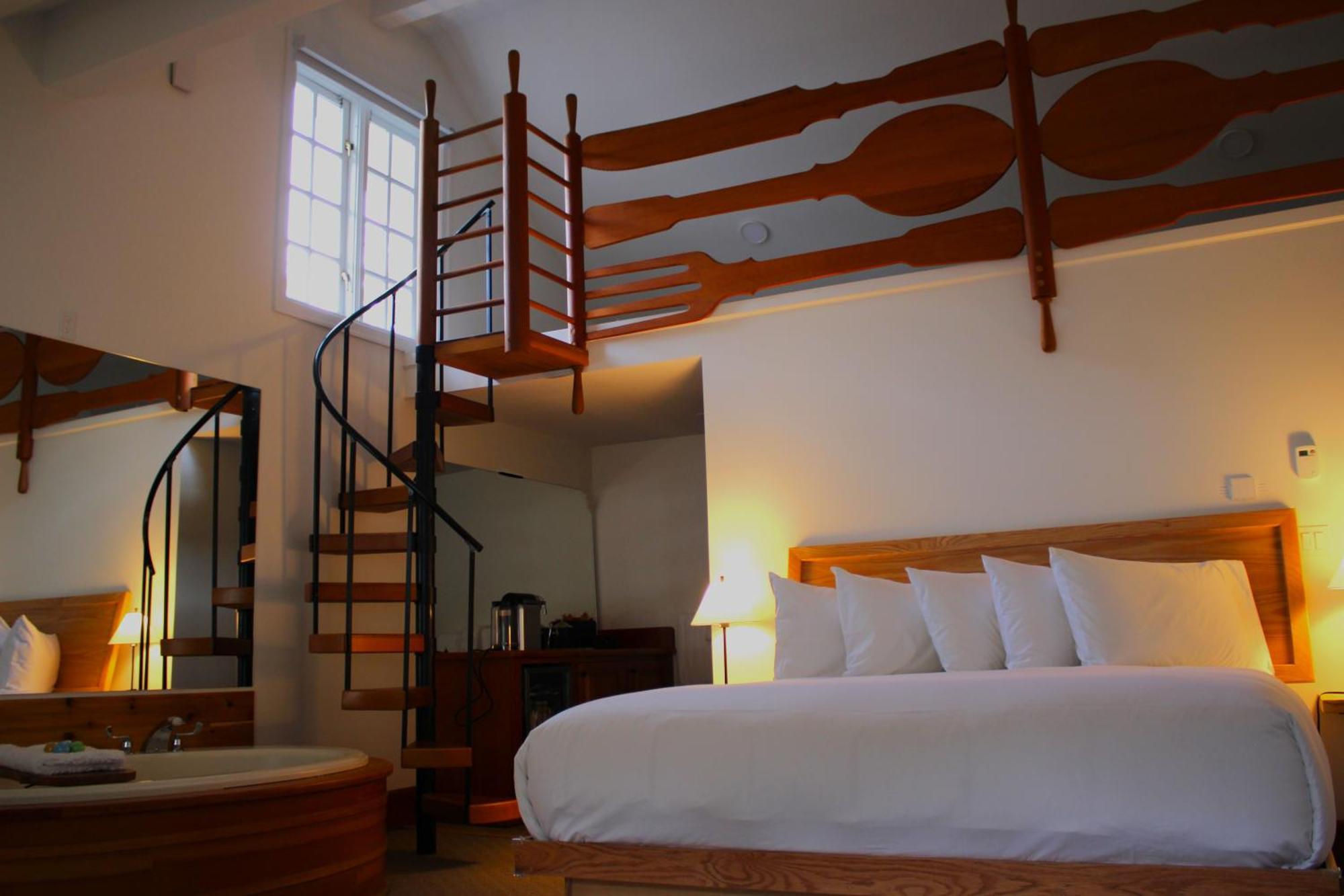Sooke Harbour House Hotel Exterior photo